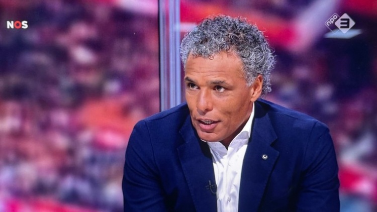 范霍伊東克：荷蘭vs西班牙兩回合堪稱足球里的黃片，真把我看爽了